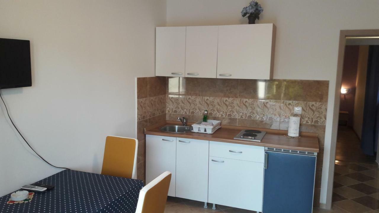 Apartments Antonio Stari Grad Kültér fotó